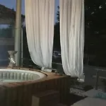Alexandros Hébergement de vacances *