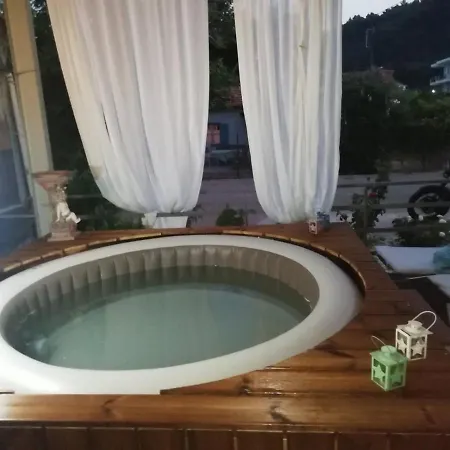 Alexandros Tatil Evi