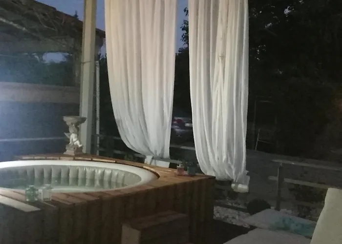 Alexandros Hébergement de vacances *